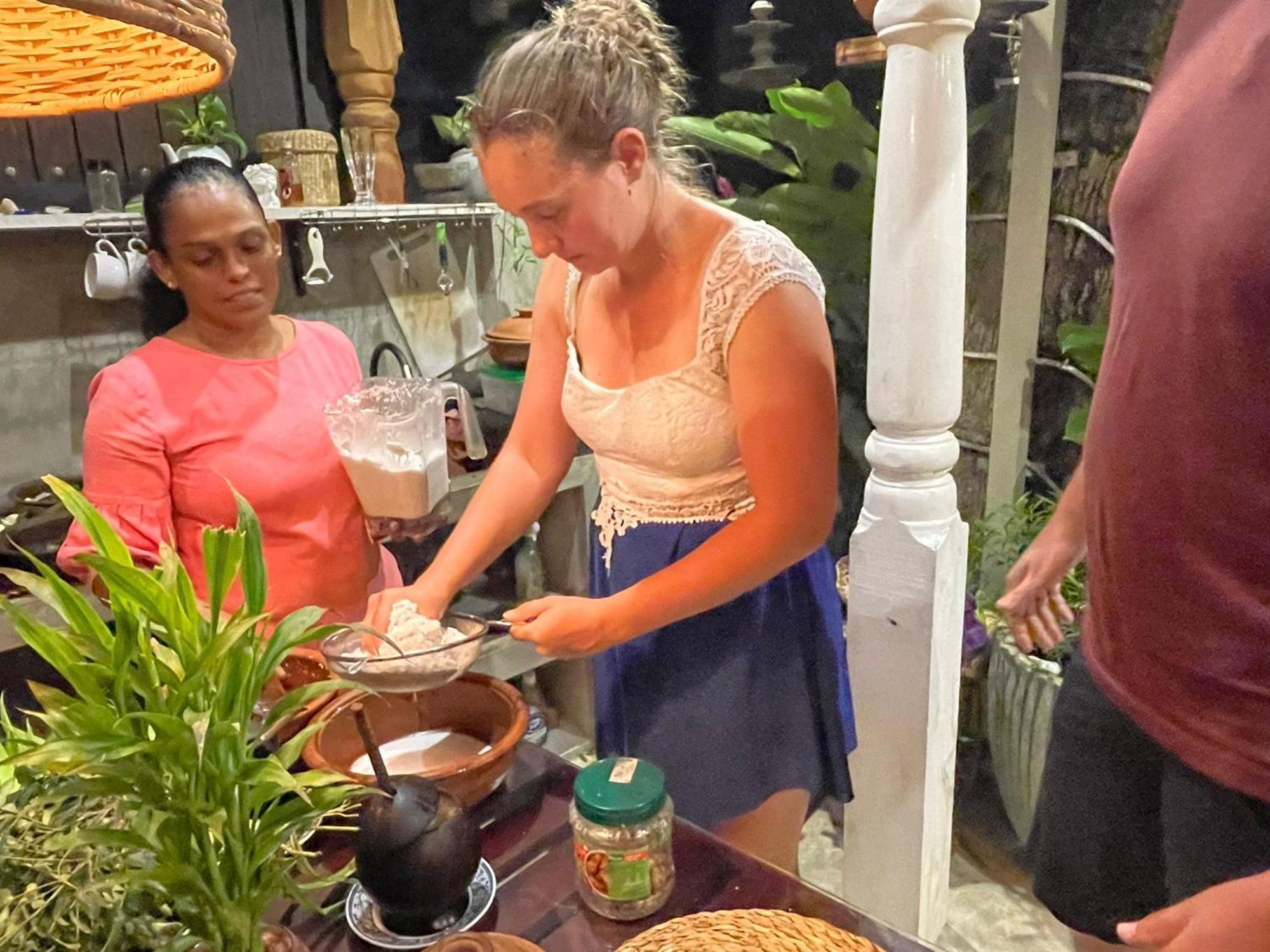 Villa Aroshina With Cooking Class Galle Exterior photo